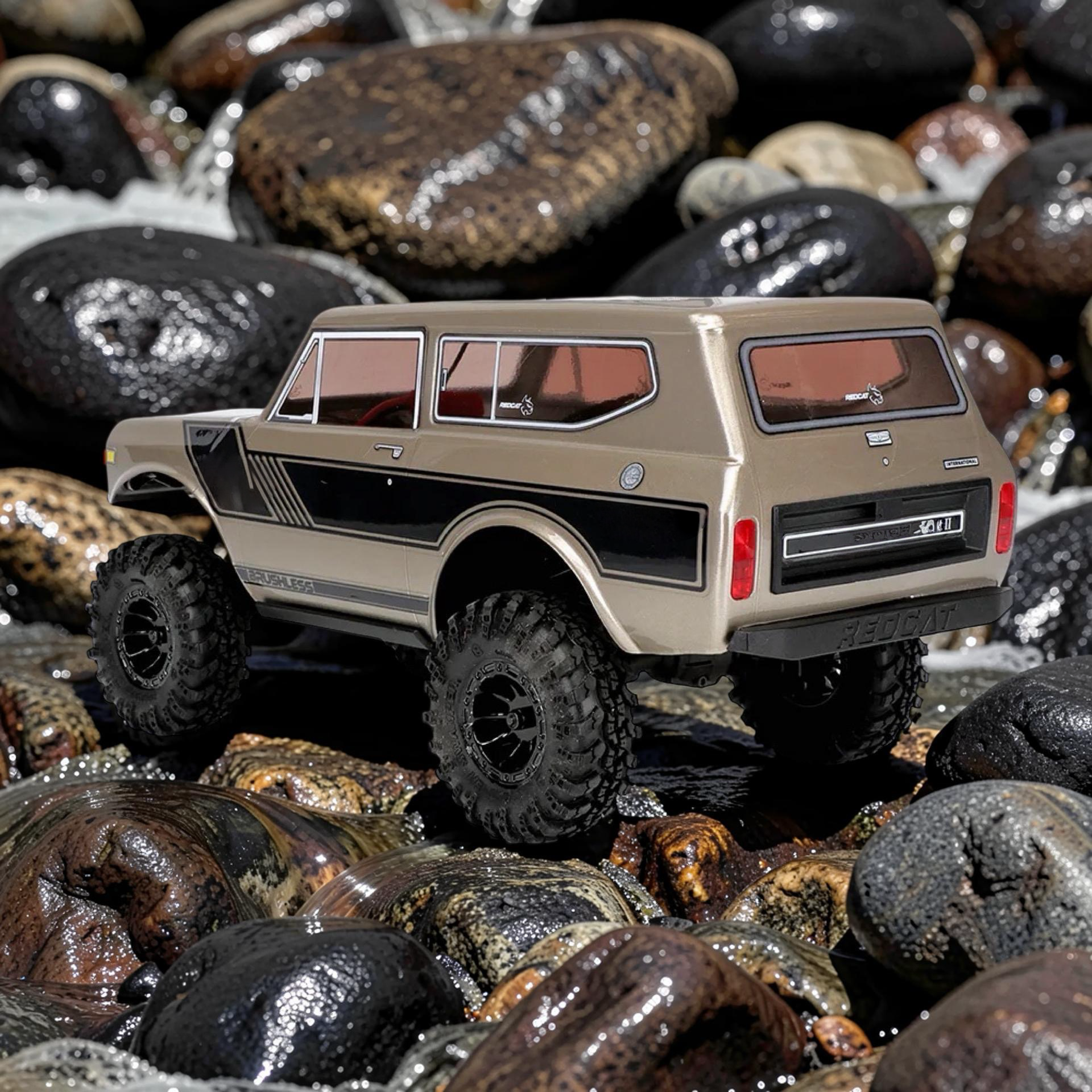 1/18 Scale Brushless Electric Rock Crawler RTR with 2.4GHz Radio, Battery & Charger Included