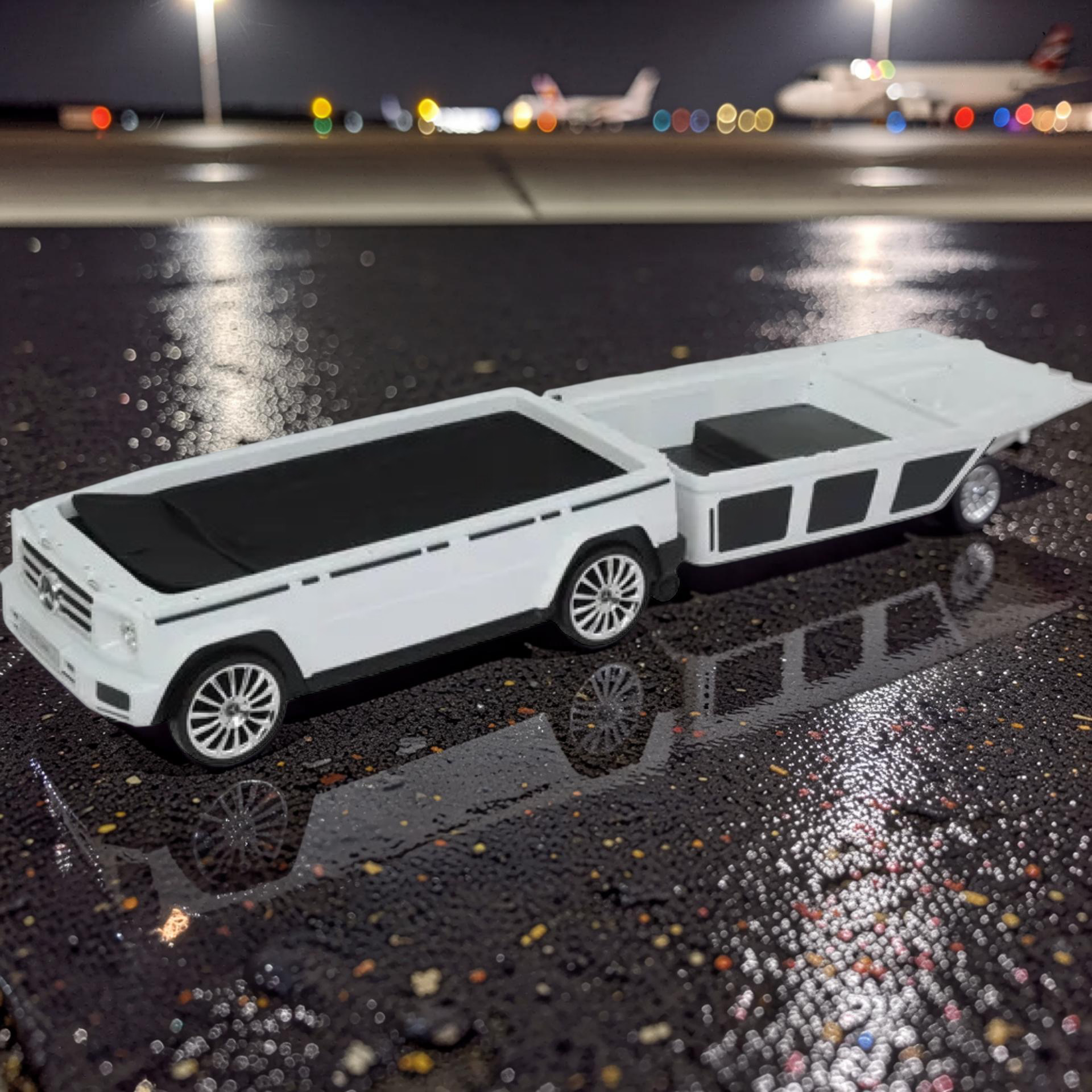 Mercedes-Benz G-Wagon Hard Shell Rolling Suitcase