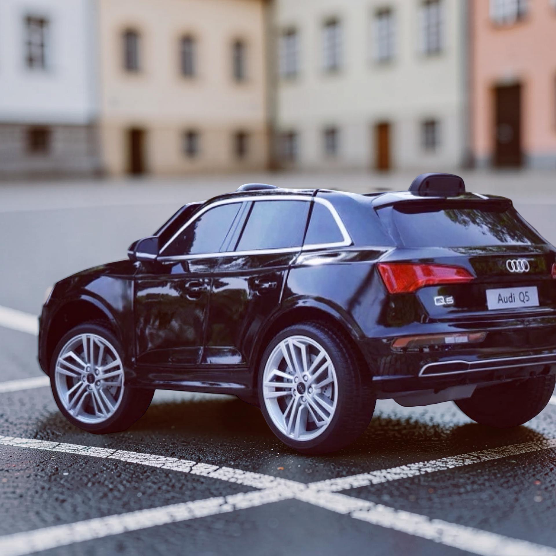 2026 XXL Audi Q5 Kids 2-Seater Ride-On SUV – 180W Dual Motors, Leather Seats, Off-Road Rubber Tires, Touchscreen LCD, LED Lights, Bluetooth, Remote Control (Ages 3–8)