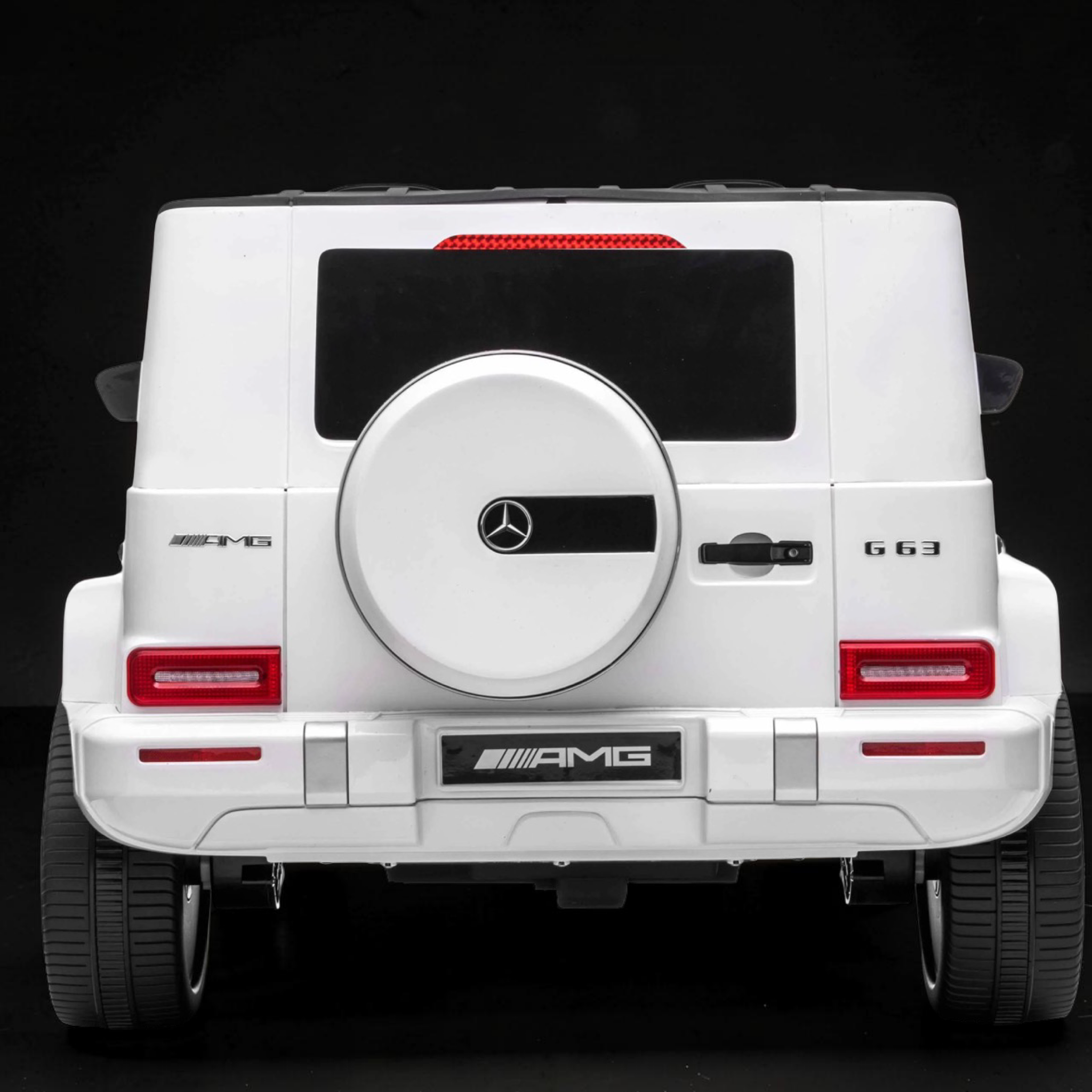2026 XXL Mercedes-Benz AMG G-Wagon Kids 2-Seater Ride-On SUV – 150W 4 Motors, Leather Seats, Rubber Tires, LED Lights, Bluetooth Speakers & Remote Control (Ages 3–10)
