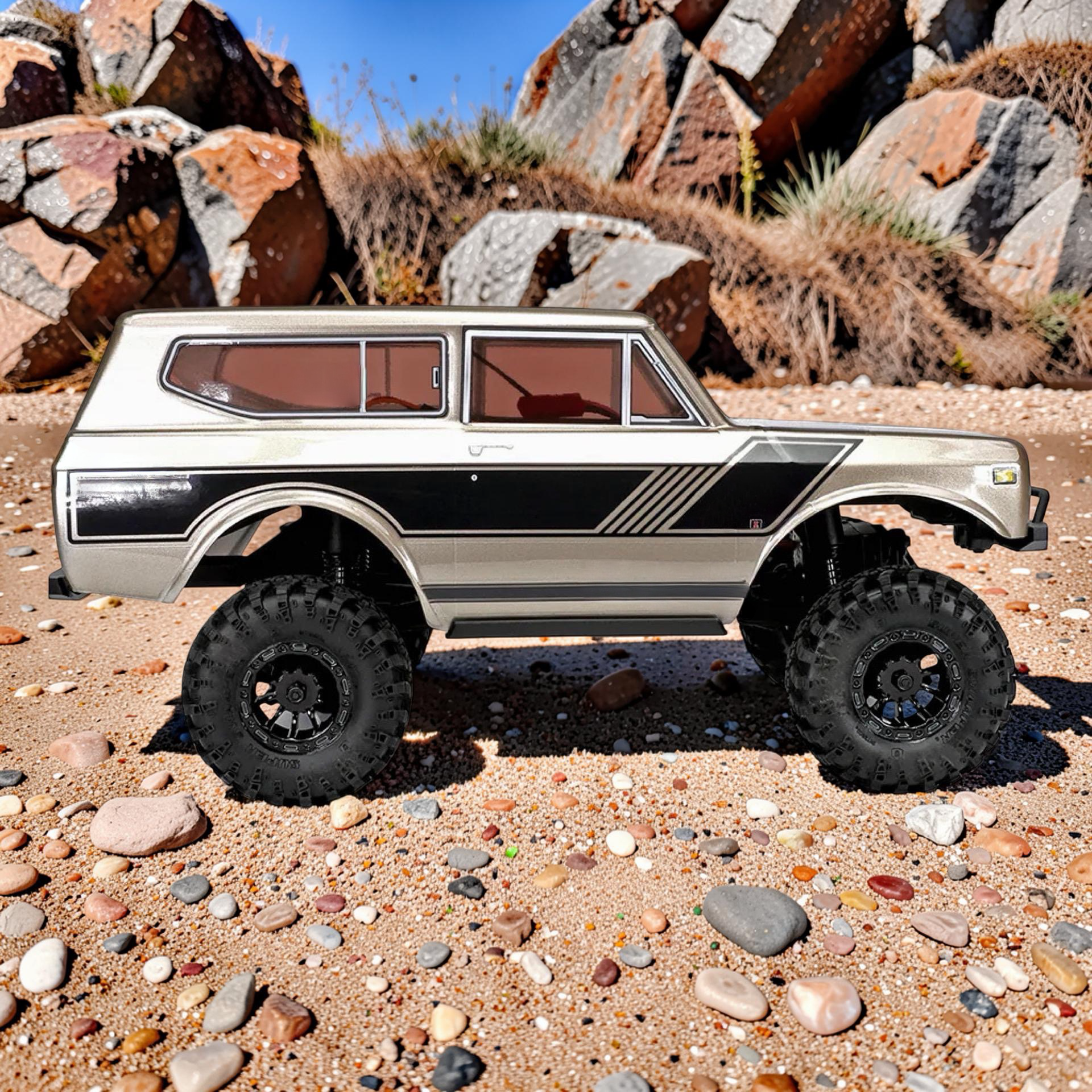 1/18 Scale Brushless Electric Rock Crawler RTR with 2.4GHz Radio, Battery & Charger Included