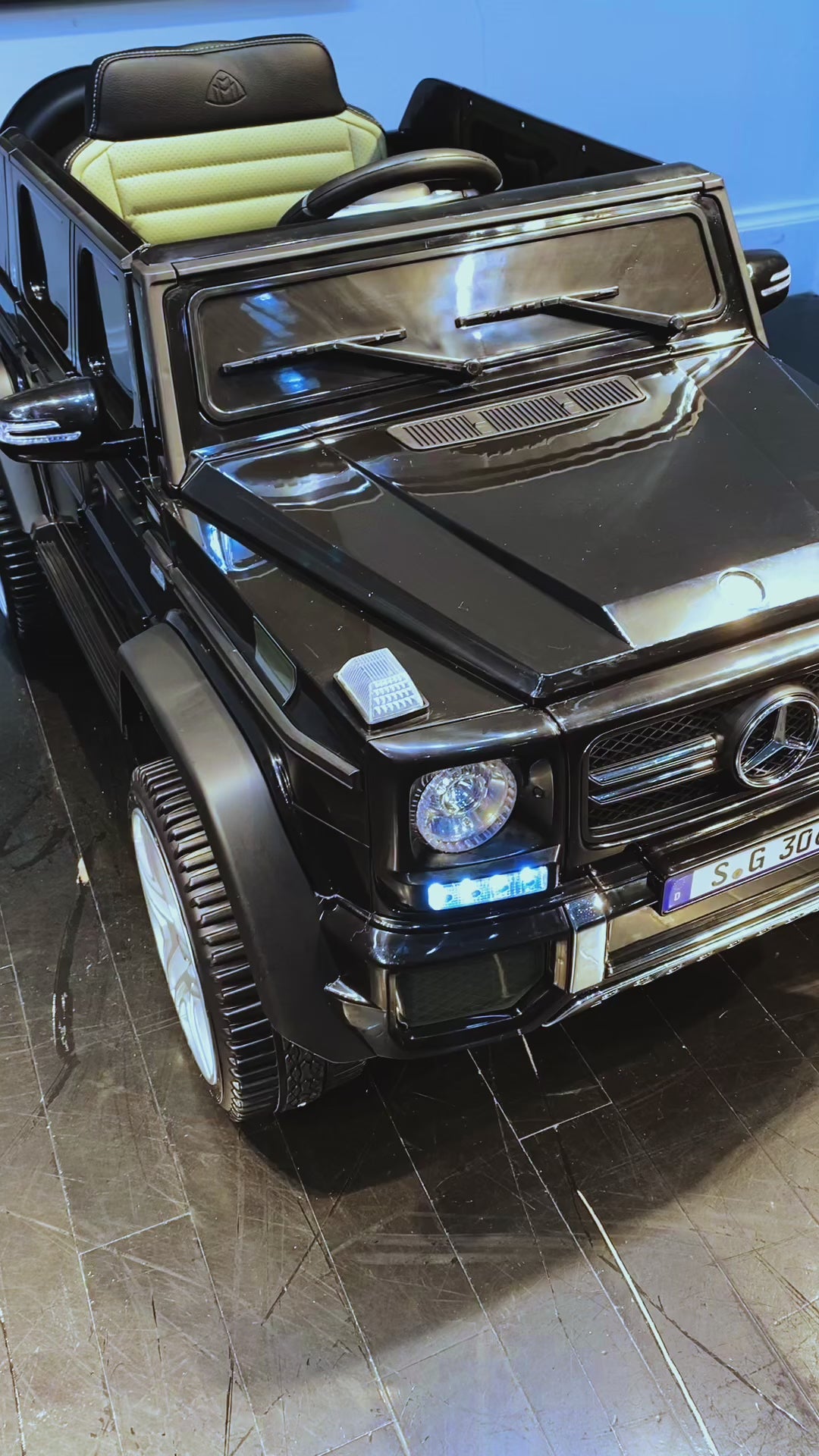 2026 XXL Mercedes-Benz G Class Kids Truck Ride-On – 2 Motors, Remote Control, LED Lights, Bluetooth
